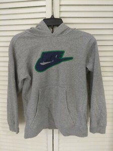 pull nike swoosh