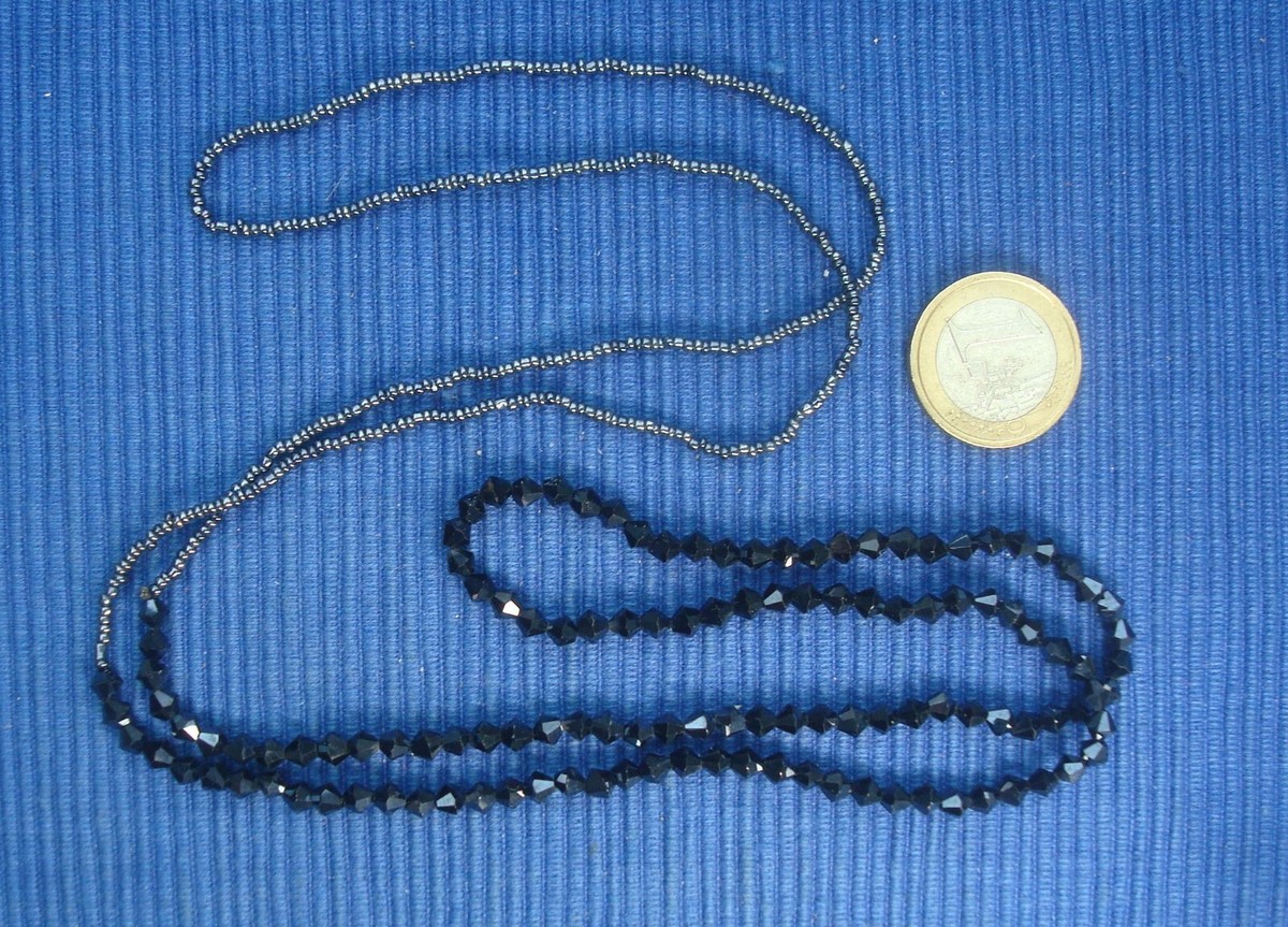 Collier Sautoir Ancien En Jais Noir - Perles De Verre Facettées - Occasion