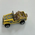 Vintage 1990 Hot Wheels Yellow ROLL PATROL MUDCAT JEEP (M)