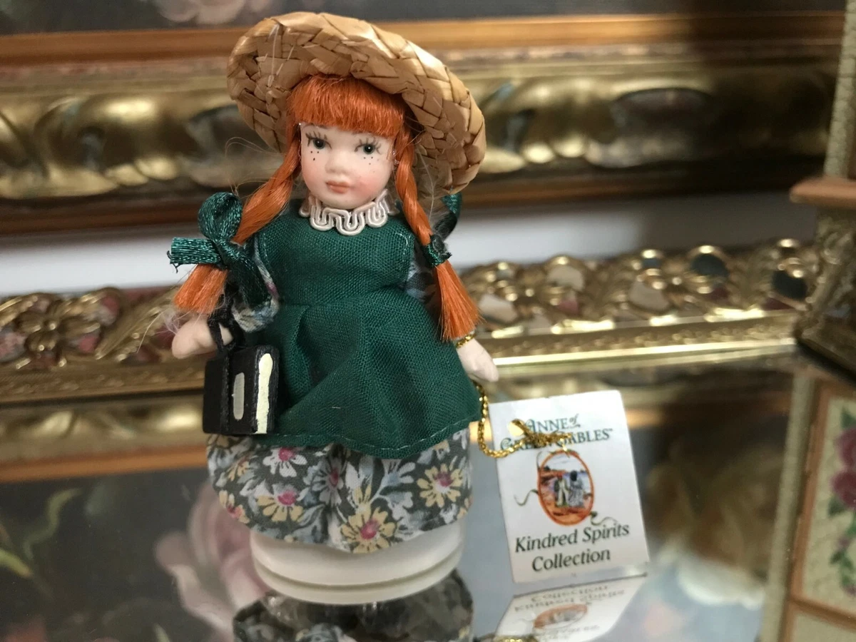 Anne of Green Gables Miniature Doll House Porcelain Doll Kindred Spirits 3