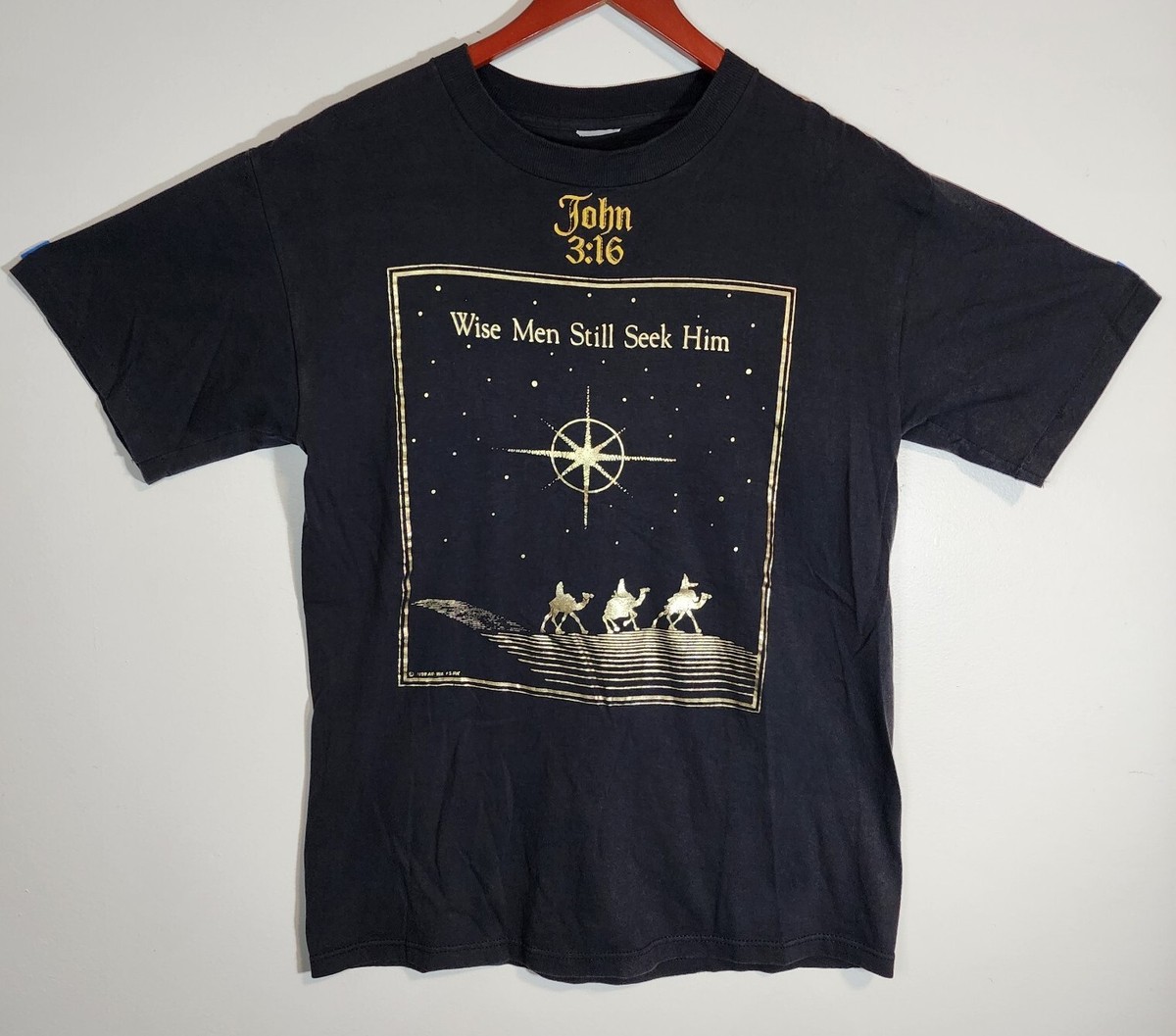 【DISCERNMENT】Wave Pleats Over T-Shirt Wonderlooper686234d39db2c96862