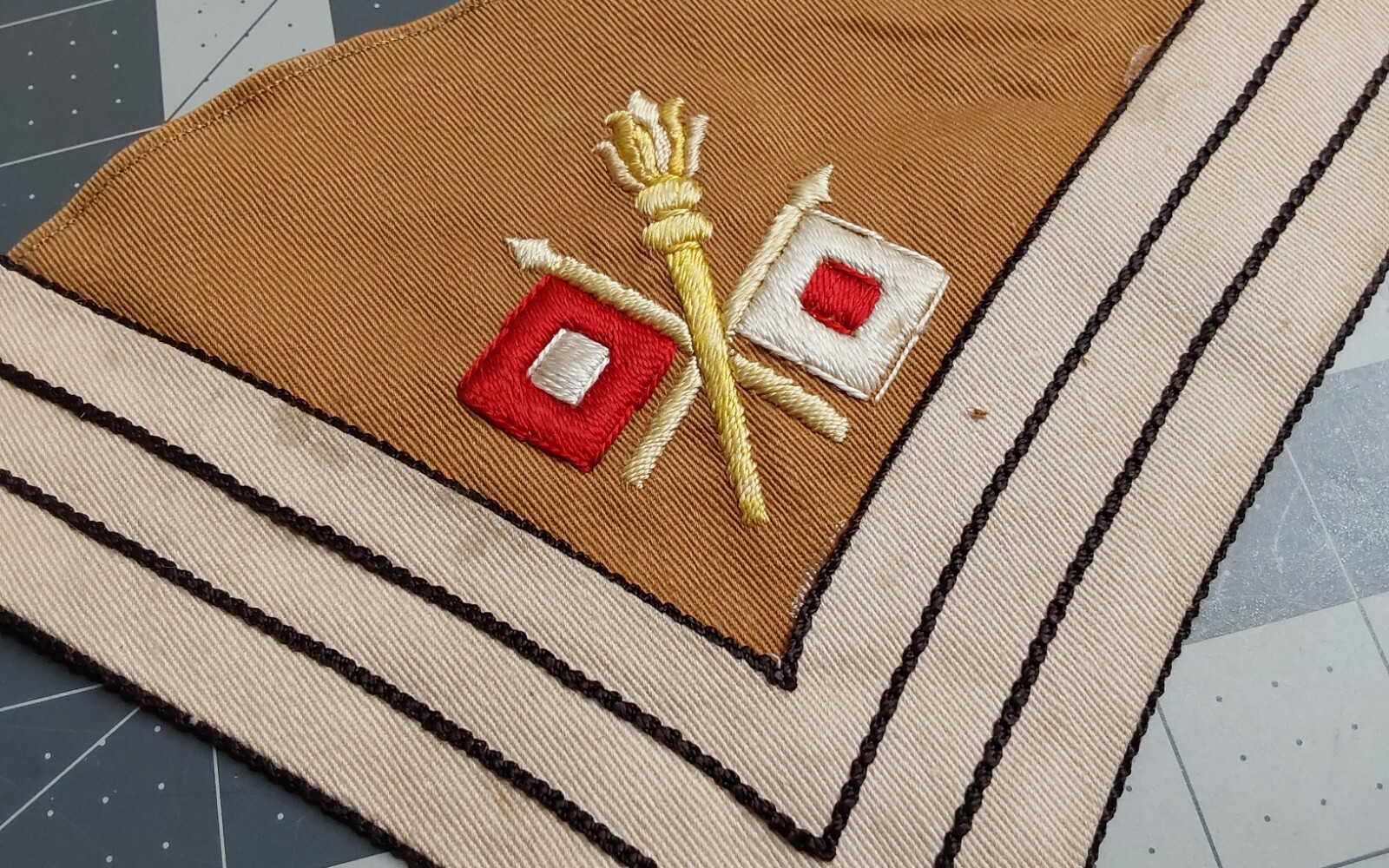 Picture 2 of 3
