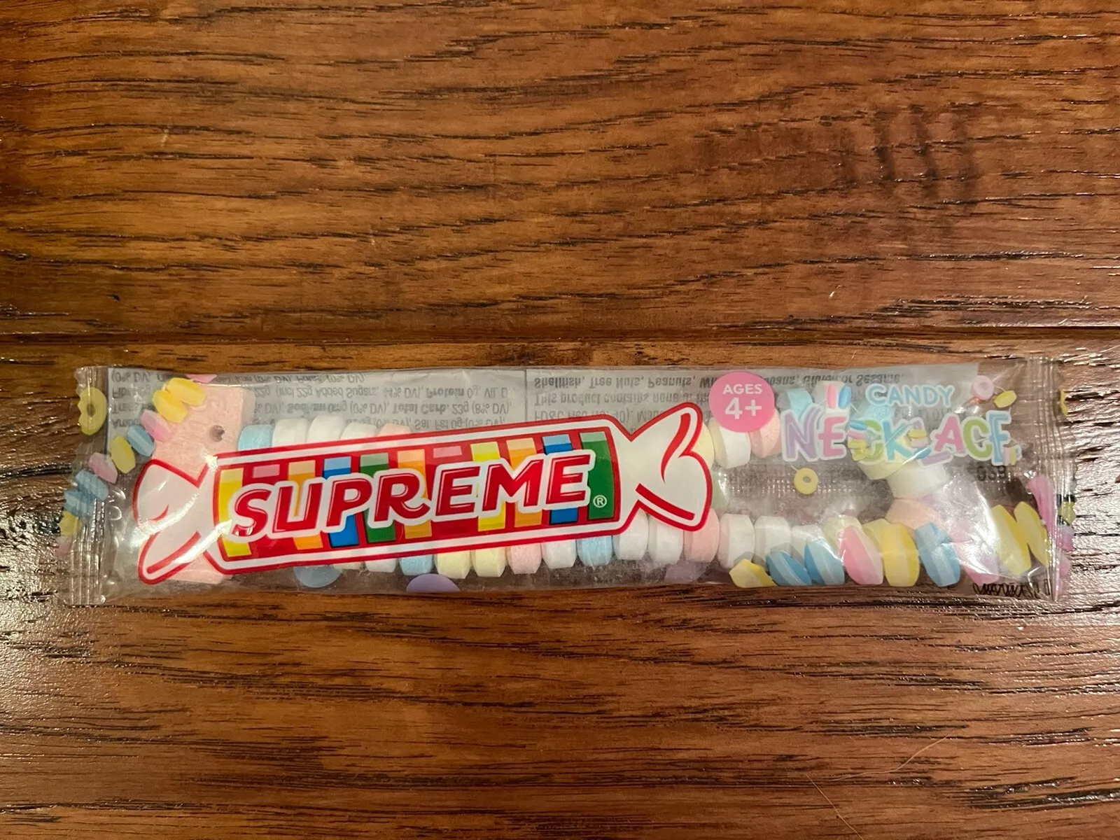 Collier Supreme Candy   Collier comestible SMARTIES Supreme 2023