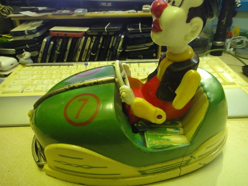 “RICO” Payaso en coche de choque vintage muy usado España - Imagen 22 de 23