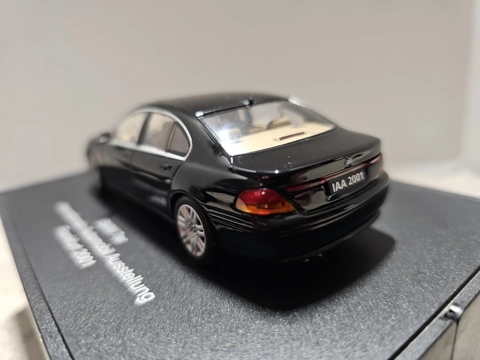 Minichamps 1/43 BMW Serie 7 E65 Toledoblau concesionario pedido especial 1 de 1.000 unidades Foto 4 de 4