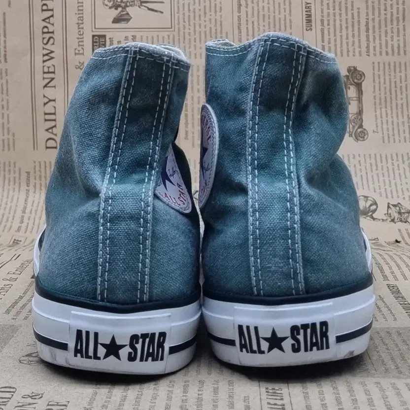 Converse Chuck Taylor Green High-Top Sneakers 250 thumbnail 2