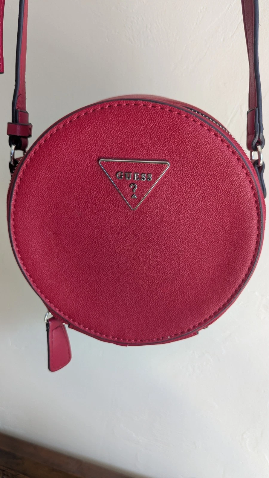 Round Guess purse Y2K