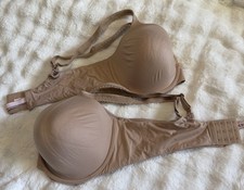 Lot of 2 Victoria's Secret Body by Victoria Lined Perfect Coverage Bras 40DD