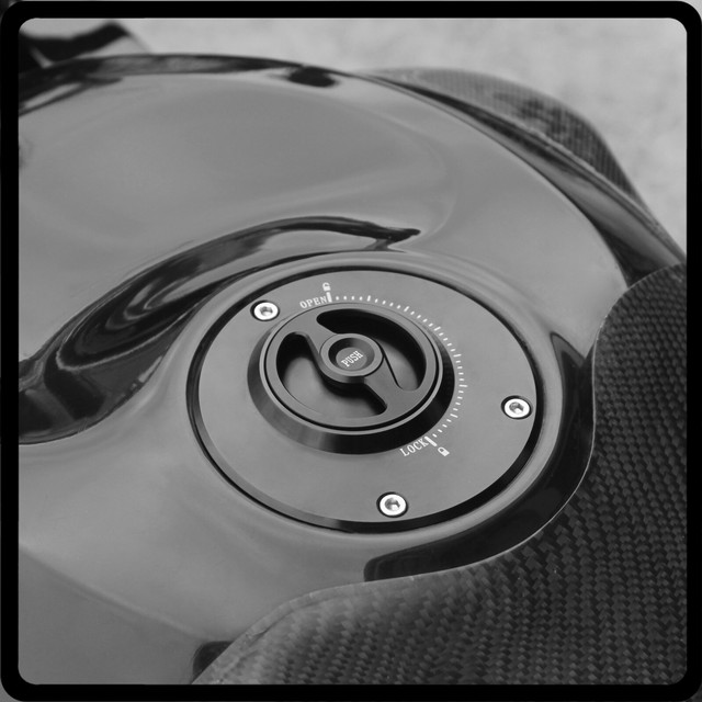 Keyless Fuel Filler Cover Gas Tank Cap For Kawasaki Z1000 / Z1000SX 2007 2018 eBay