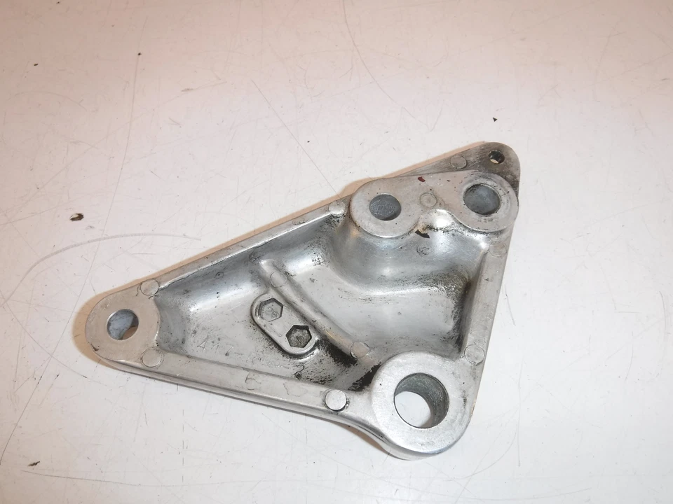 REPOSAPIÉS DELANTERO DERECHO HONDA CM400C CM400E CM400T CM450C CM450E CLAVIJA SOPORTE PASO Foto 4 de 4