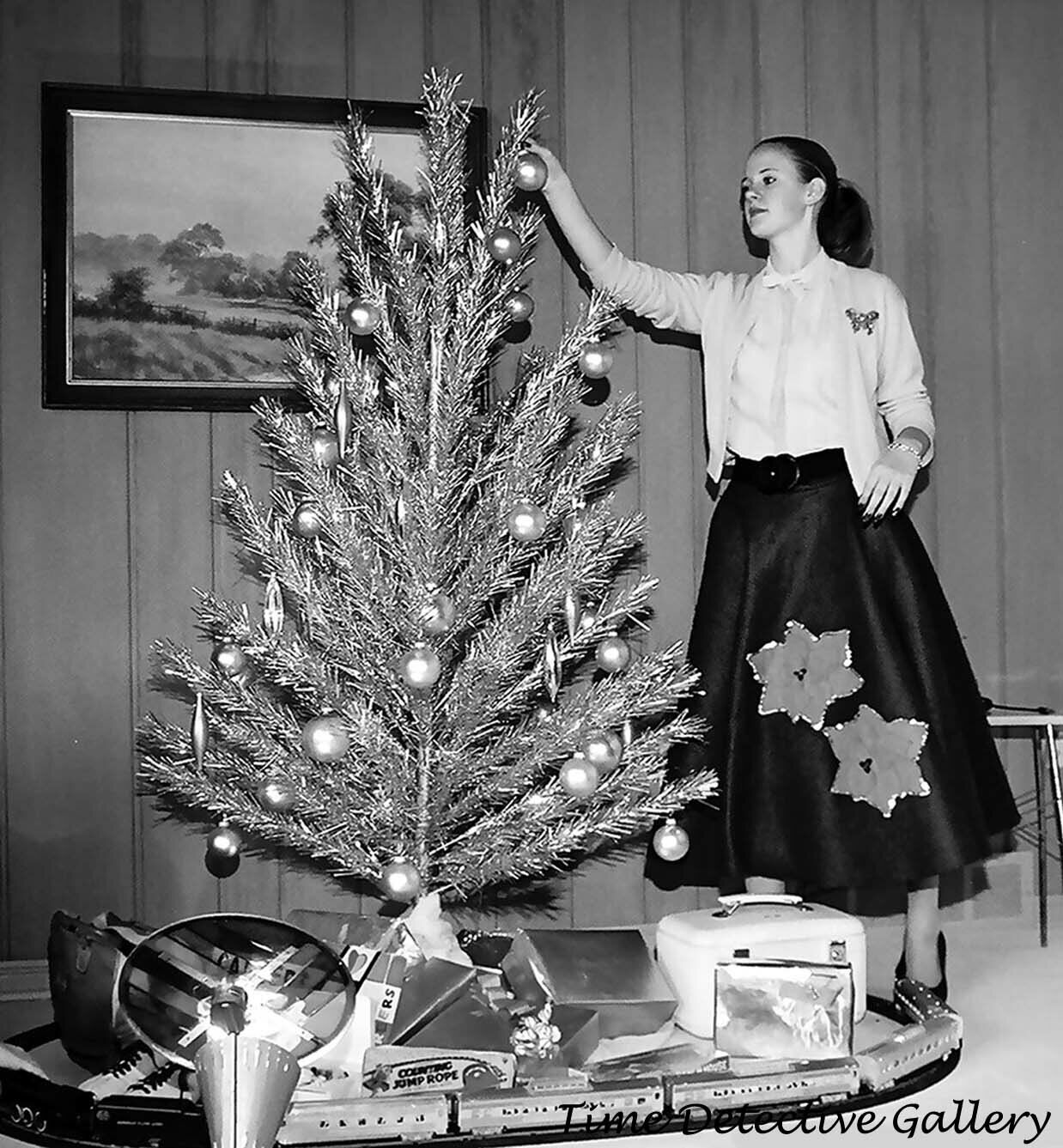 1950s Aluminum Christmas Tree