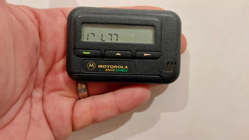 562.Motorola Bravo Express Beeper Pager Very Rare - For Collectors