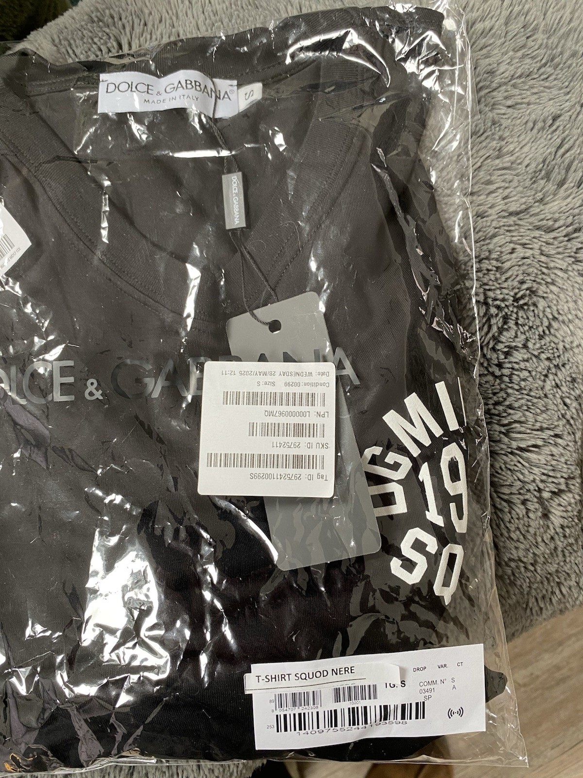 D & G CHEST LOGO BLACK T-SHIRT -S RRP £475 image 6