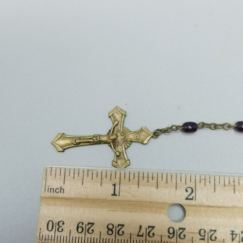 Vintage Czechoslovakia Red Glass Rosary Necklace Gold Tone Crucifix Cross - Picture 2 of 8