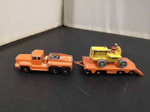 MATCHBOX LESNEY SUPER ATLANTIC TRACTOR AND TRAILER WITH CASE TRACTOR