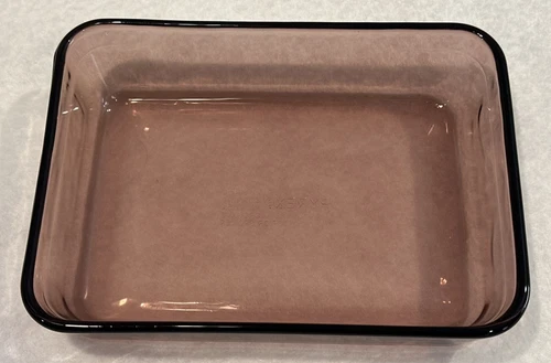 PYREX by Corning ~ Cranberry Rectangular Baking Dish ~ 7210 3 Cup 750 mL Vintage