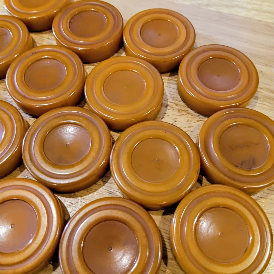 15 Large 1.75 Inch Dark Yellow Bakelite Fingerdish Backgammon Checkers Rare! - Image 2 of 3