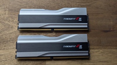 G.Skill Trident Z5 RGB silber UDIMM 32GB RAM Kit DDR5 6000 CL36 Neuwertig XMP