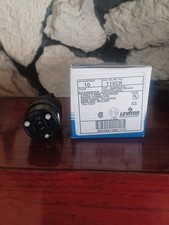 Leviton 115CR NEMA 1-15R 125VAC 15 Amp 2-Pole Polarized Receptacle, 10pcs