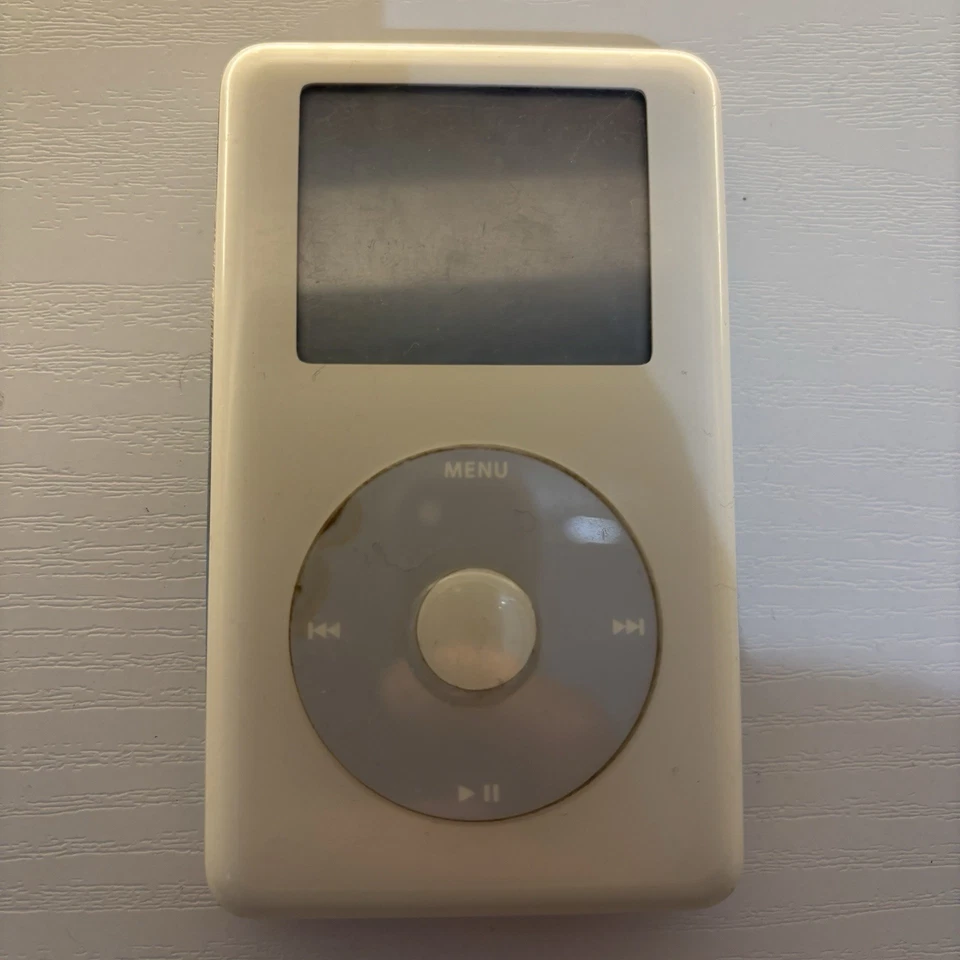 Apple iPod Classic 4th Generation - Image 2 of 4