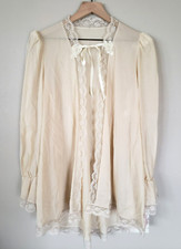NWT Vintage Petra Fashions Light Beige Short Robe Dressing Gown Top Size Small