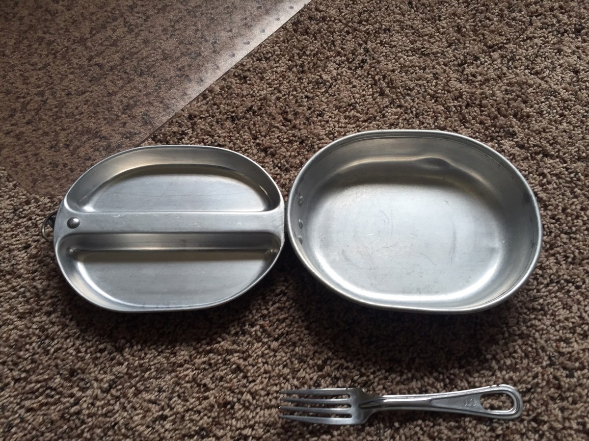 (J-8)US　80sMESS KIT PAN 米軍実物 ユーズド WWII U.S. Military Mess Kit Set 1945 A.G.M. Co. W/Utensils
