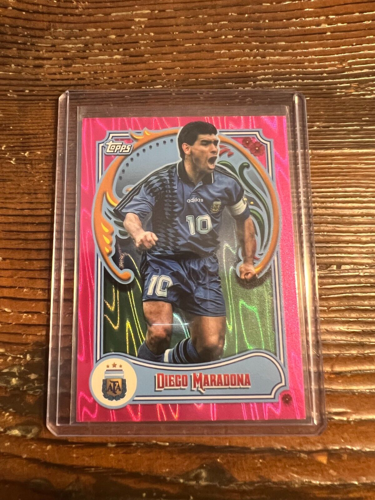 Diego Maradona 2023 Topps Argentina Fileteado Base Pink Tango /50