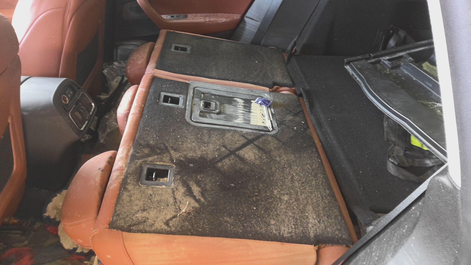 Rear Seat Belt MASERATI LEVANTE Right 17