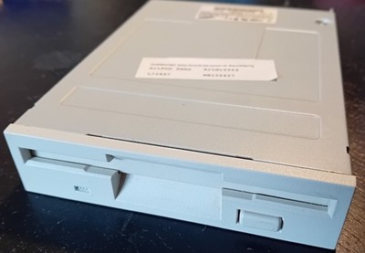 Samsung SFD-321B/1.44MB FDD 3.5 Zoll Floppy Disketten Laufwerk IDE Gebraucht
