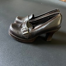 Vtg LEI Brown Platform Loafer Heels Chunky Heel Buckle Y2K Bratz Academia sz 7