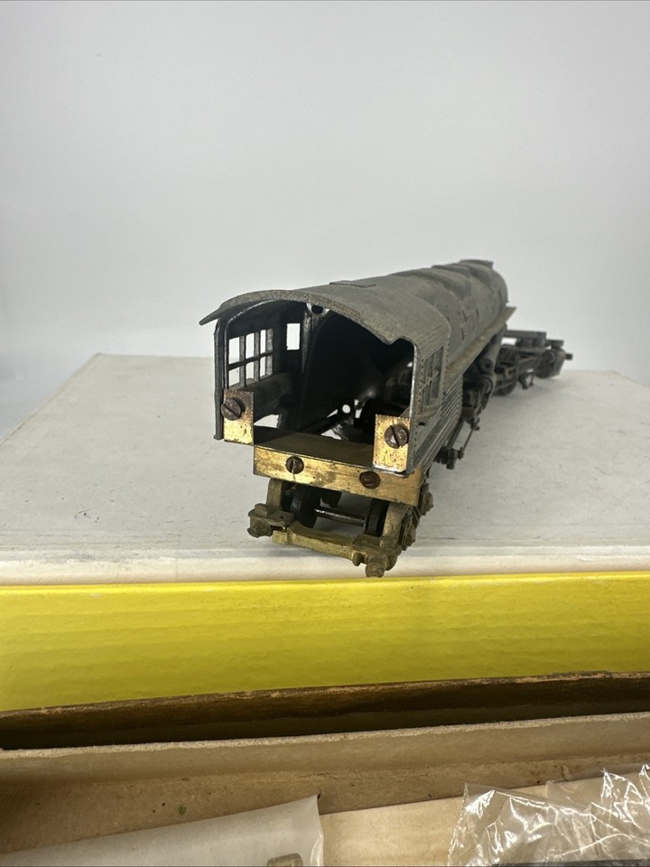 HO Bowser Union Pacific Challenger diecast repair shop kit vintage ...