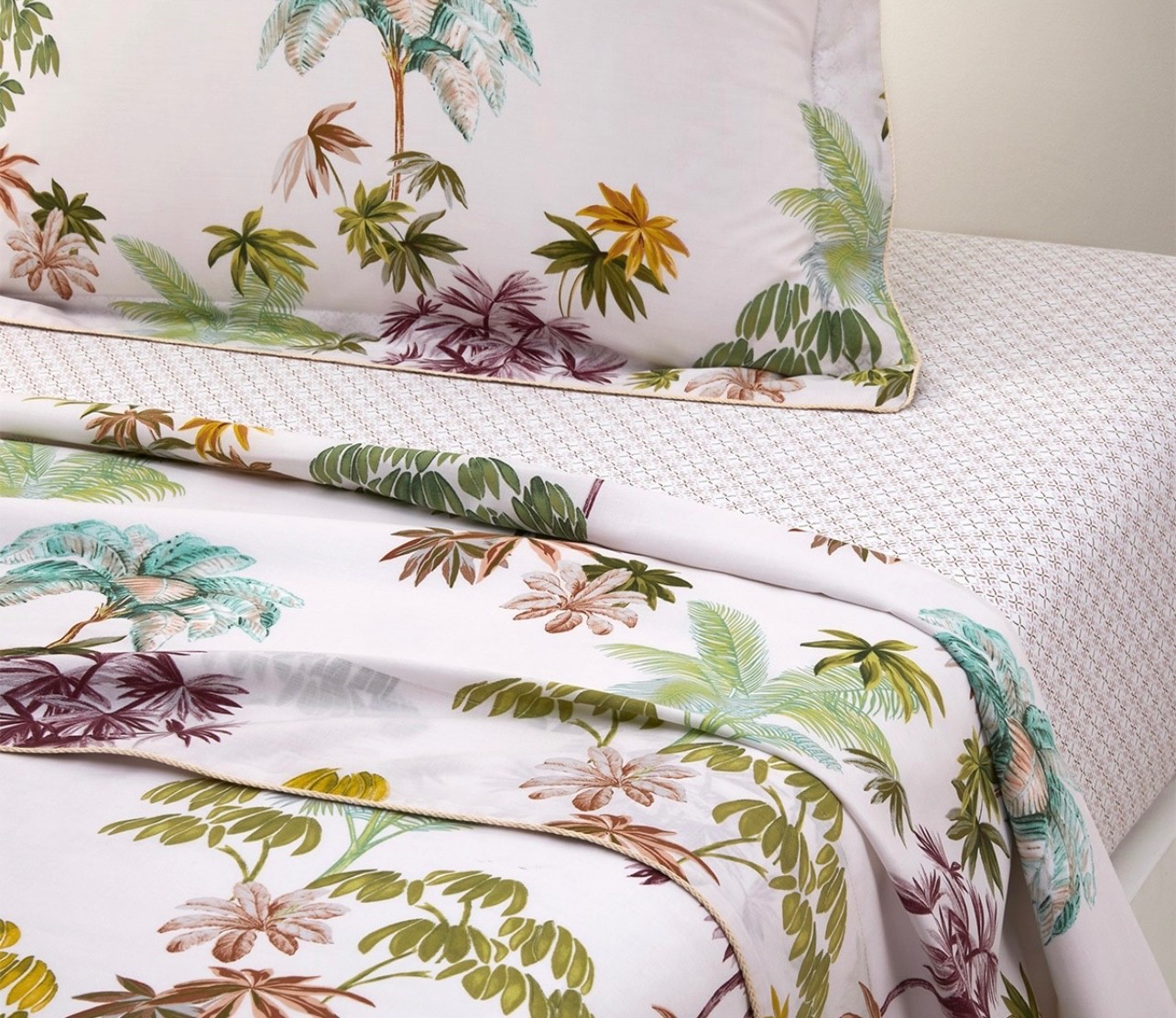 RARE YVES DELORME LAOS 2 BOUDOIR SHAMS BOTANICAL TROPICAL TREE FLOWER PINK GREEN