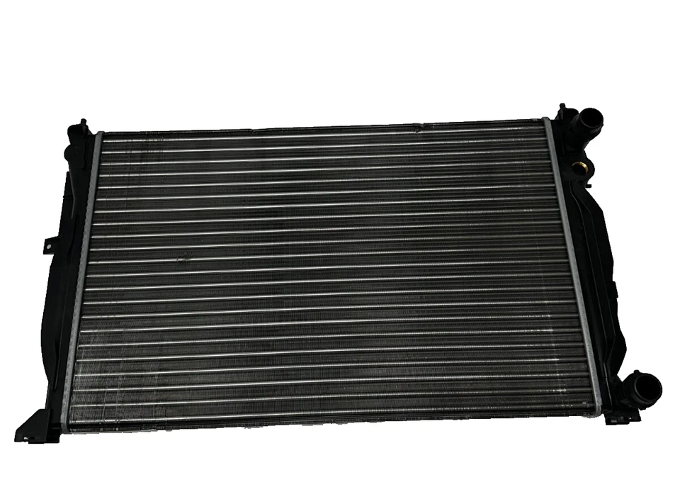 Radiador premium Valeo 731537 para Audi A4 VW Passat 1997-2005 1,8 L Foto 2 de 4