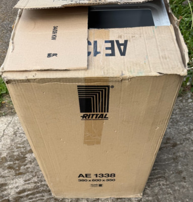 VERPACKTES RITTAL AE KOMPAKTGEHÄUSE 380mm x 600mm x 350mm MODELL: AE 1338