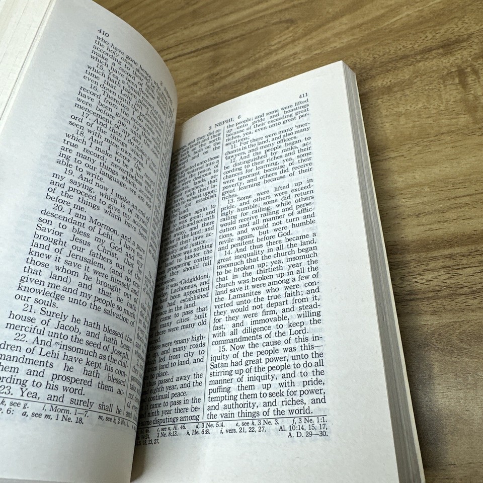 Book of Mormon Blue Cover with Angel Moroni Classic Paperback Vintage