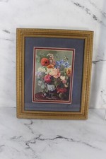 BEAUTIFUL GOLD FRAME WITH PICTURE OF FLOWERS