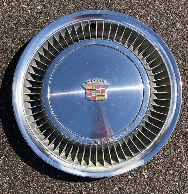 CADILLAC OEM VINTAGE HUBCAPS WHEEL COVERS CAPS DEVILLE FLEETWOOD