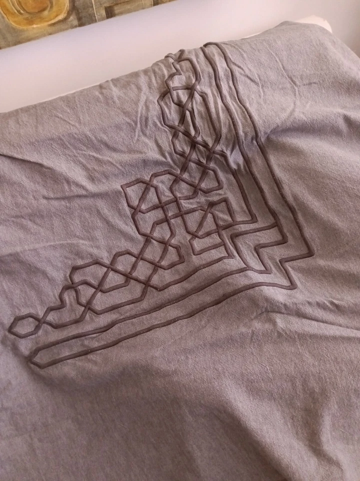 Hotel Collection Queen Duvet Cover+Shams 3 Pcs Set Cotton Gray. - Image 3 of 4