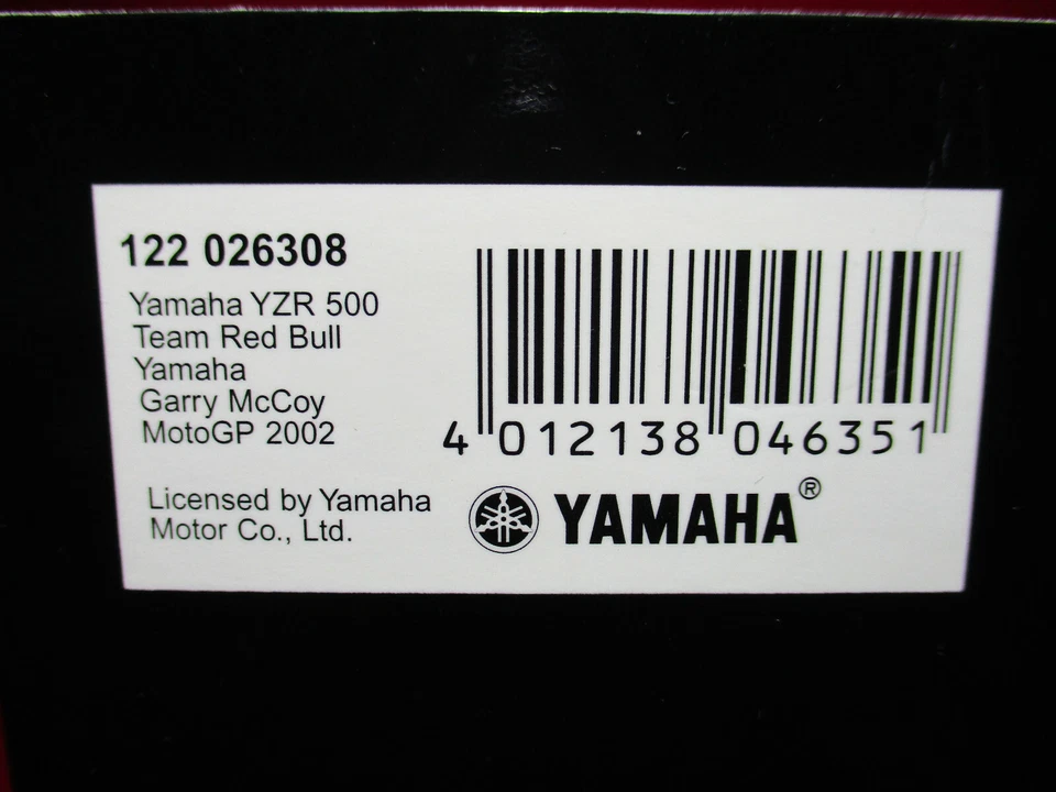 Garry McCoy Yamaha YZR 500 Red Bull MotoGP 2002 Minichamps Racing 1/12 Scale - Image 3 of 3