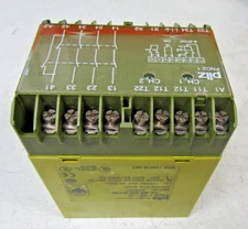 🔥PILZ PNOZ 1 3S / 1ö SAFETY RELAY 6VA 110 VAC 475630