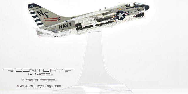 Century Wings 1/72 CW 782945 A-7E Corsair II USN VA-93 Ravens, USS