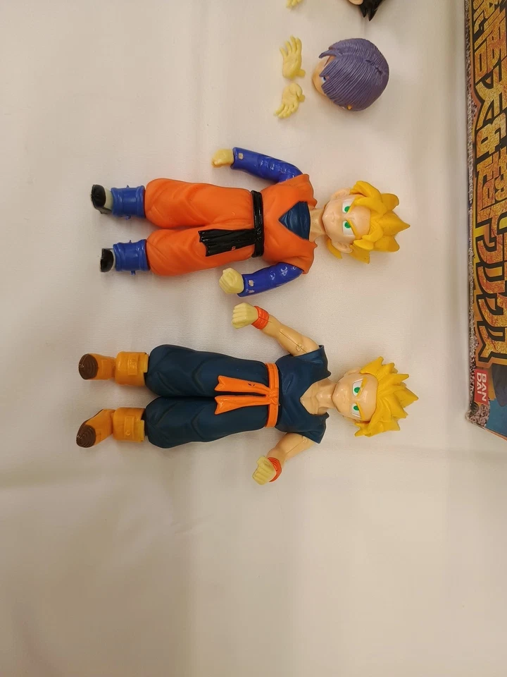 Dragon Ball Z Action Kit Series No. 3 Super Goten & Super Trunks Bandai 1996 - Image 4 of 4