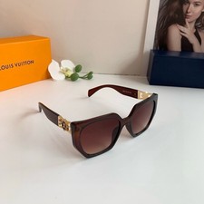 LV Sunglasses   Stylish, Versatile, and Trendy Square-Frame Shades