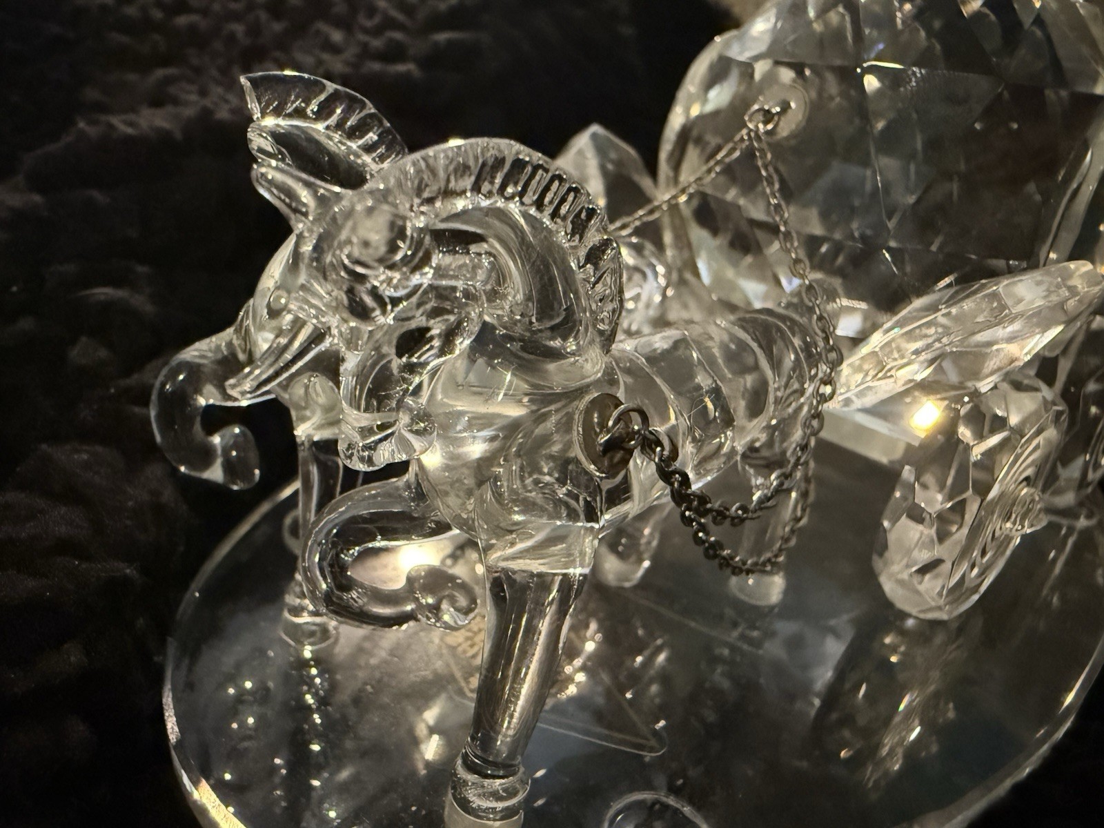 Godinger Handmade Shannon Crystal Coach Horse & Carriage Sculpture DAMAGED