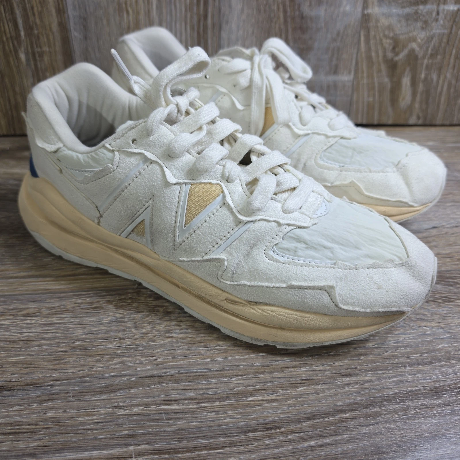New Balance 57/40 Protection Pack Mens Size 10 Sneakers - Sea Salt M5740DMP