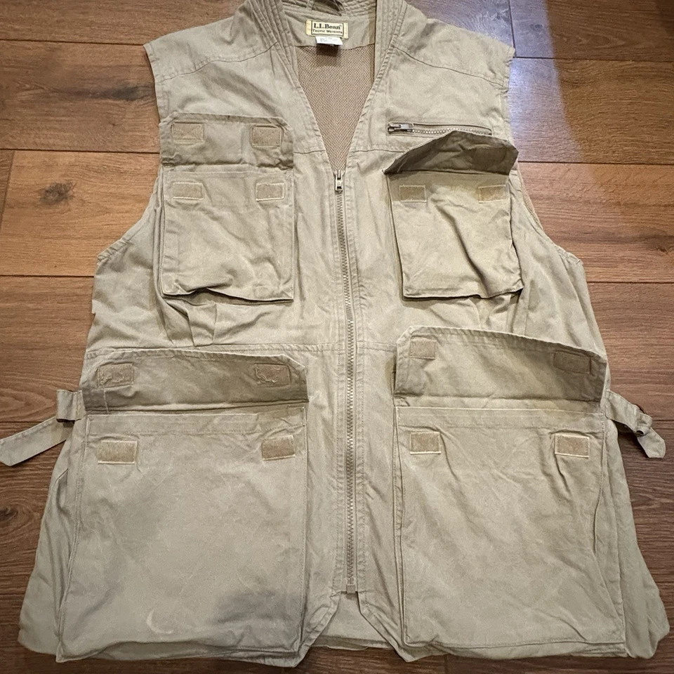 Vintage 90s LL Bean Safari Photography Outdoor Fishing Vest Utility Mens Large - Image 2 of 4