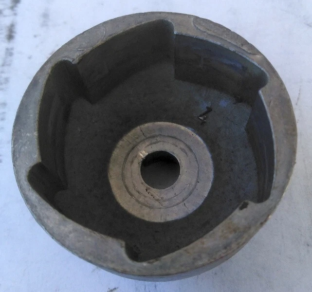 DECESPUGLIATORE MCCULLOCH 380 CABRIO  MOZZO STARTER AVVIATORE (115) - Immagine 3 di 3