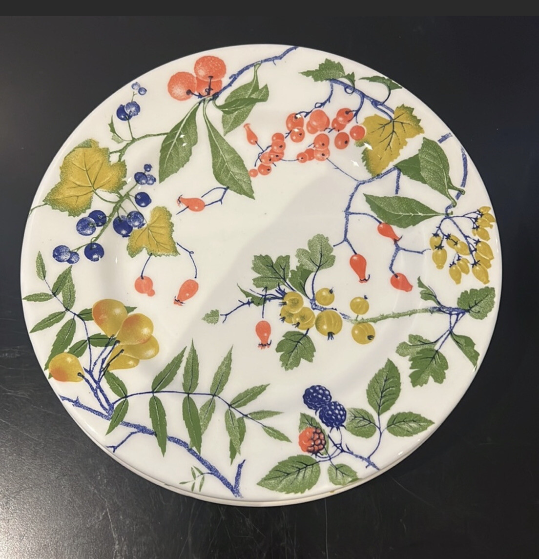 Ceramica Quadrifoglio of Italy 8" Fruit Leaves Crate and Barrel Plates