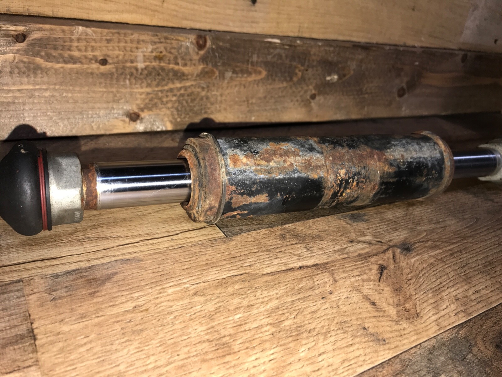 Kubota GR2100 GR2110 K125416500 Hydraulic Power Steering Cylinder