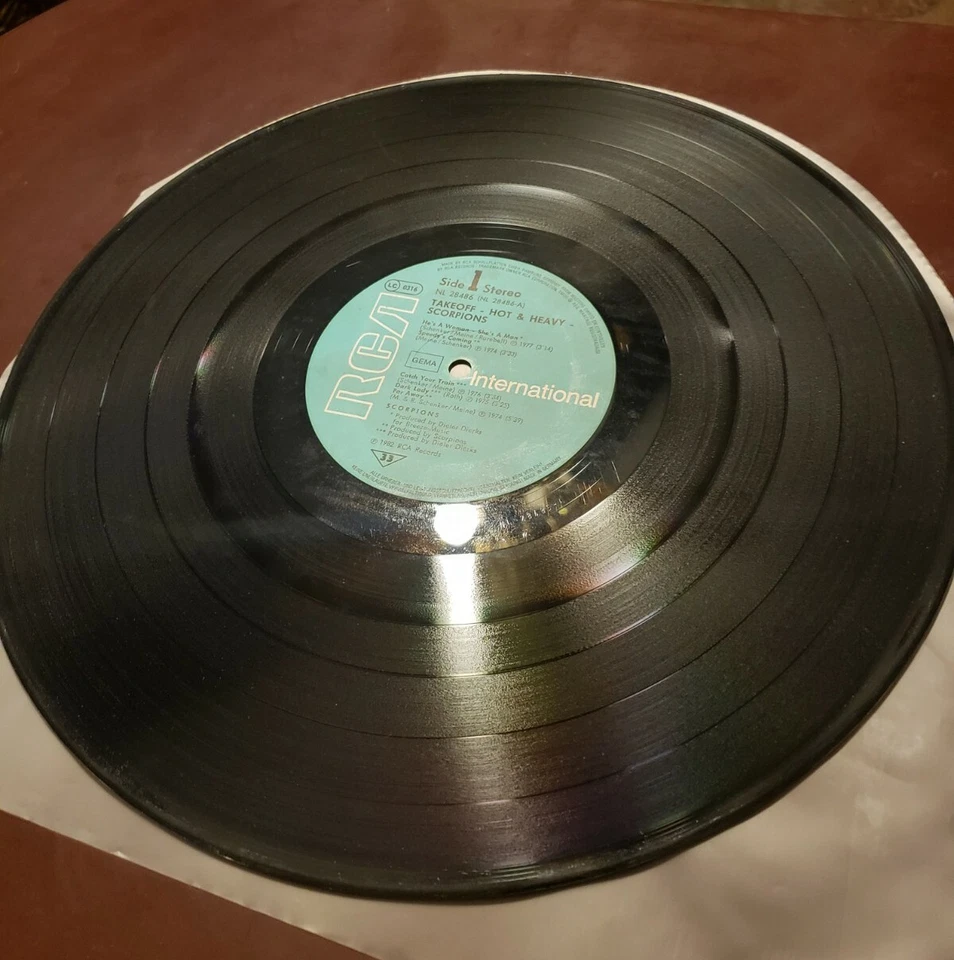 SCORPIONS Takeoff Hot & Heavy LP Vinyl Germany RCA International Generic Sleeve Foto 3 de 4